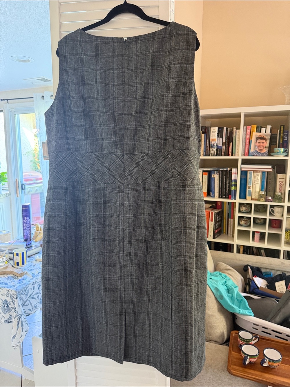 Kasper Women's Gray Plaid Midi Sheath Dress - Picture 5 of 6